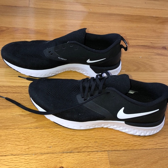 Nike sneakers - Picture 2 of 14